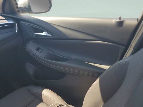 Used 2025 Buick Encore GX Preferred FWD image 13