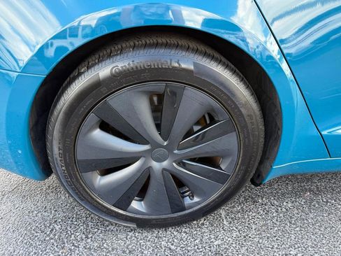 Used 2022 Tesla Model S Plaid image 39