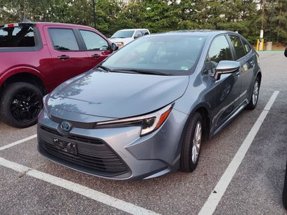 Used 2023 Toyota Corolla LE w/ LE Convenience Package