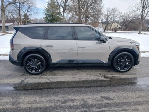 Certified 2026 Kia EV9 Land w/ Nightfall Edition Package image 12