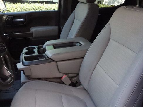 Used 2019 Chevrolet Silverado 1500 LT w/ Texas Edition image 9