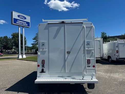 New 2025 Ford Transit 350 image 5