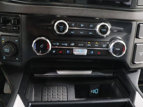 Used 2023 Ford F250 Platinum AWD/4WD image 11