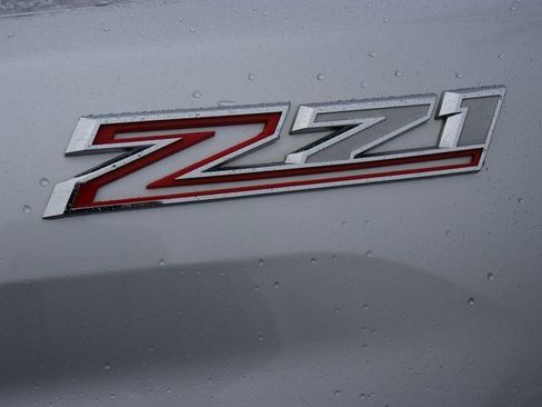 Used 2022 Chevrolet Silverado 3500 LTZ w/ LTZ Convenience Package image 12