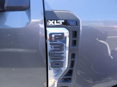 Used 2025 Ford F350 XLT w/ FX4 Off-Road Package image 4