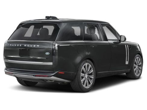 Used 2024 Land Rover Range Rover SE image 2