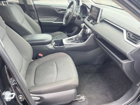 Used 2024 Toyota RAV4 XLE FWD image 13