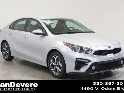 Used 2020 Kia Forte LXS image 1