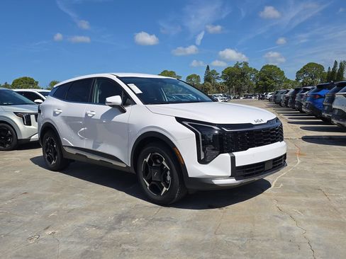 New 2026 Kia Sportage EX FWD image 2