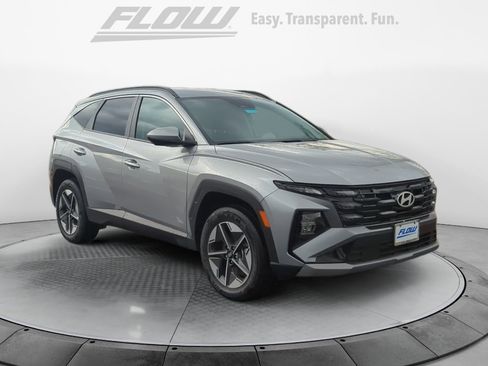 Certified 2025 Hyundai Tucson SEL AWD/4WD image 1