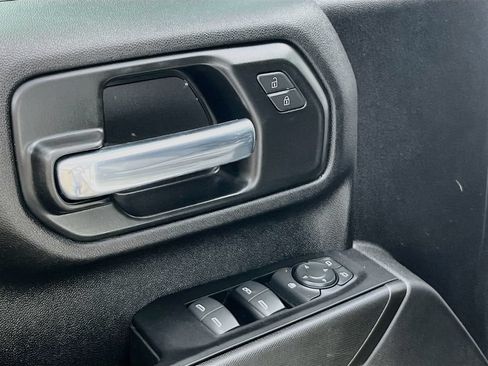 Used 2024 Chevrolet Silverado 2500 Custom w/ Custom Convenience Package AWD/4WD image 17