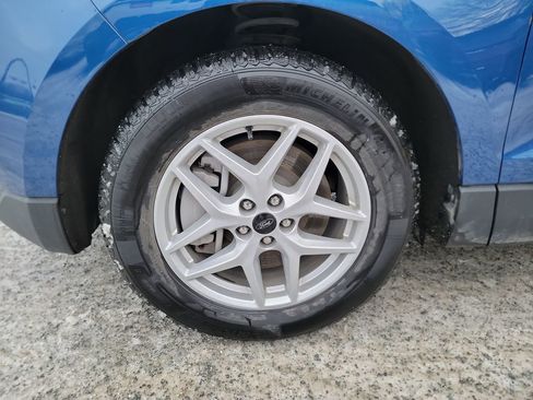 Used 2024 Ford Edge SEL w/ Convenience Package image 10