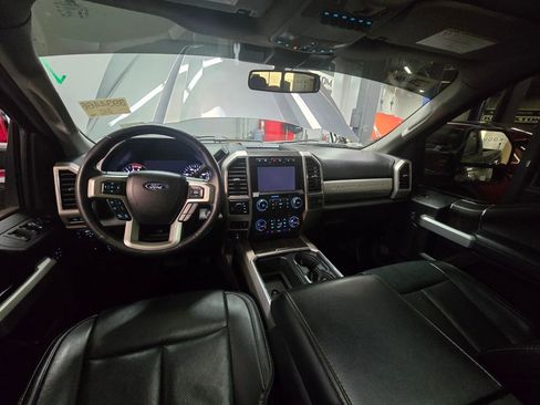 Used 2021 Ford F250 Lariat image 11