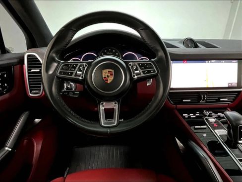 Used 2019 Porsche Cayenne Turbo AWD/4WD image 19