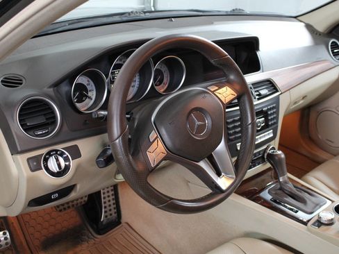 Used 2012 Mercedes-Benz C 250 Sedan w/ Premium 1 Pkg image 9