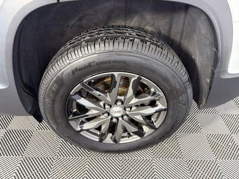 Used 2019 GMC Acadia SLT AWD/4WD image 38