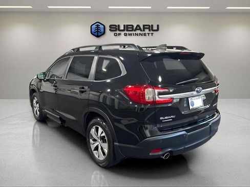 Used 2023 Subaru Ascent Premium w/ Convenience Package AWD/4WD image 3