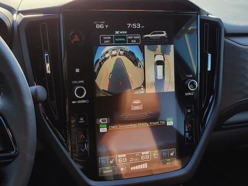 Used 2025 Subaru Forester Touring image 12