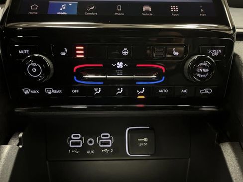 New 2025 Jeep Grand Cherokee L Limited w/ Black Appearance Package image 20