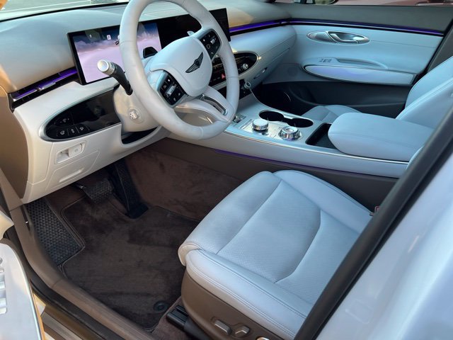 Used 2026 Genesis GV70 2.5T Advanced AWD/4WD image 5