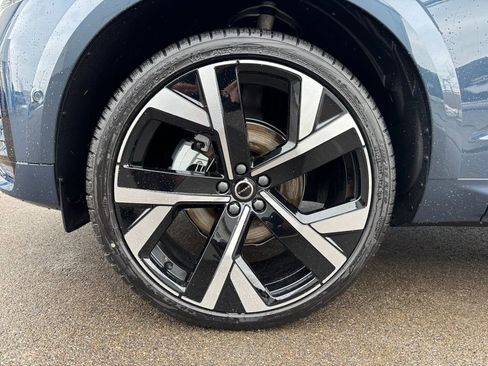 New 2026 Volvo XC60 B5 Ultra w/ Climate Package image 9