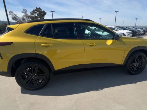 Used 2025 Chevrolet Trax ACTIV w/ Driver Confidence Package image 9