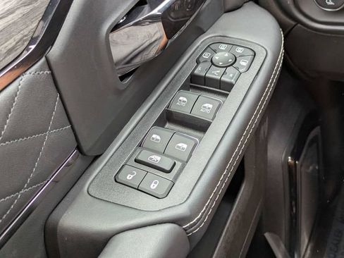 New 2026 RAM 2500 Limited AWD/4WD image 26