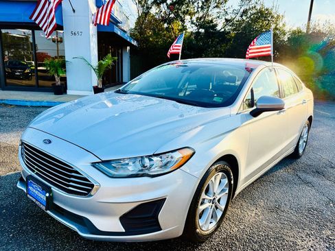 Used 2019 Ford Fusion SE image 35