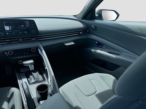 New 2026 Hyundai Elantra Sport FWD image 16
