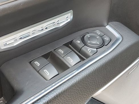 Certified 2024 GMC Sierra 1500 Denali AWD/4WD image 25