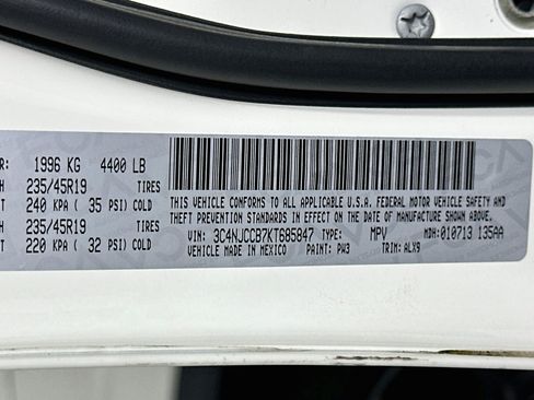 Used 2019 Jeep Compass High Altitude FWD image 12