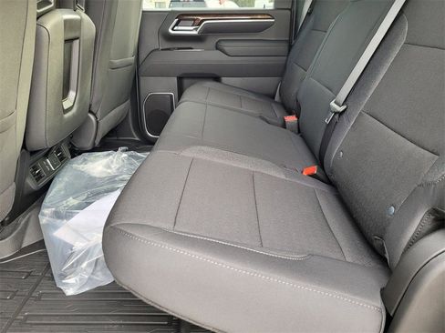 New 2026 GMC Sierra 2500 SLE w/ SLE Value Package; image 8