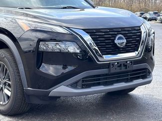 Used 2023 Nissan Rogue S video 2