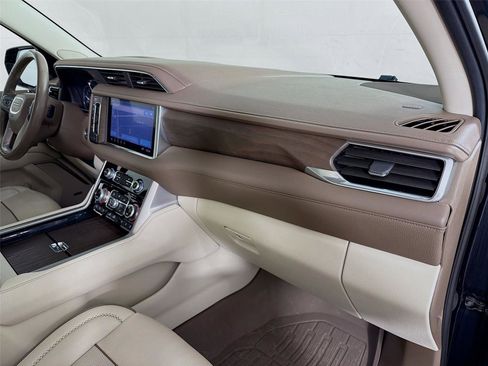 Used 2021 GMC Yukon Denali w/ Denali Ultimate Package image 33