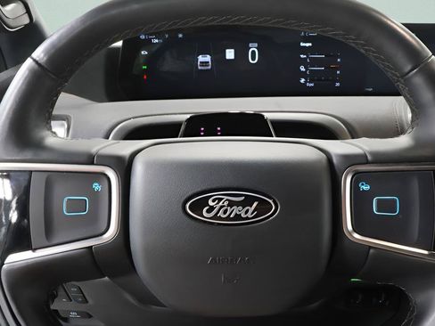 Used 2025 Ford Expedition Tremor AWD/4WD image 14