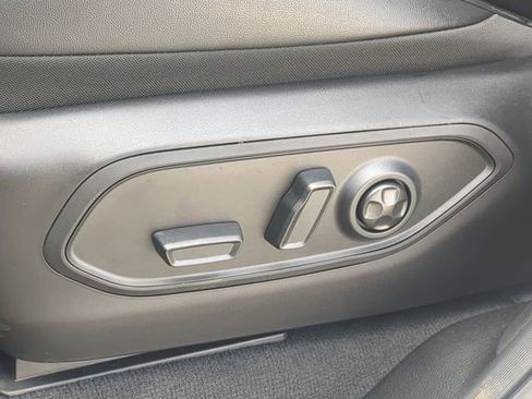 New 2026 Jeep Grand Cherokee L Limited w/ Limited Altitude Package image 24