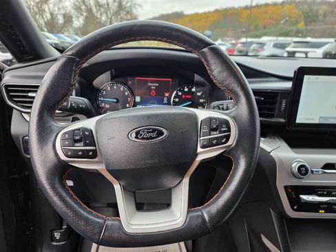 Used 2022 Ford Explorer Timberline image 13