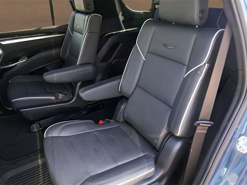 Used 2025 Cadillac Escalade Sport w/ Touring Package image 24