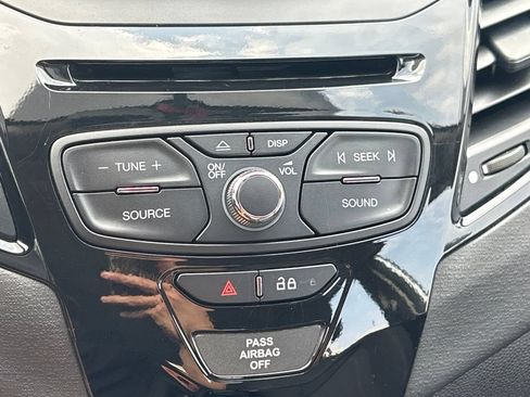 Used 2019 Ford Fiesta SE w/ Equipment Group 201A FWD image 24