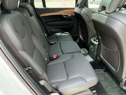 Used 2024 Volvo XC90 T8 Plus w/ Protection Package Premier AWD/4WD image 29