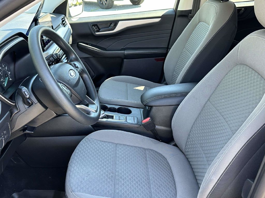 Certified 2022 Ford Escape SE w/ SE Sport Appearance Package AWD/4WD image 16