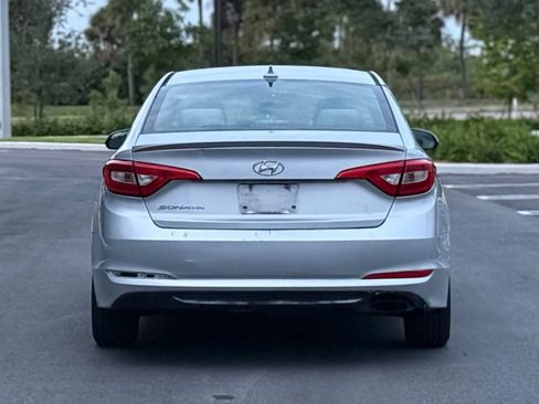 Used 2015 Hyundai Sonata SE FWD image 6