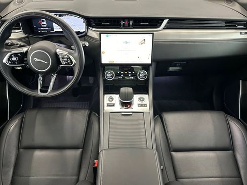 Used 2025 Jaguar F-PACE R-Dynamic S image 27