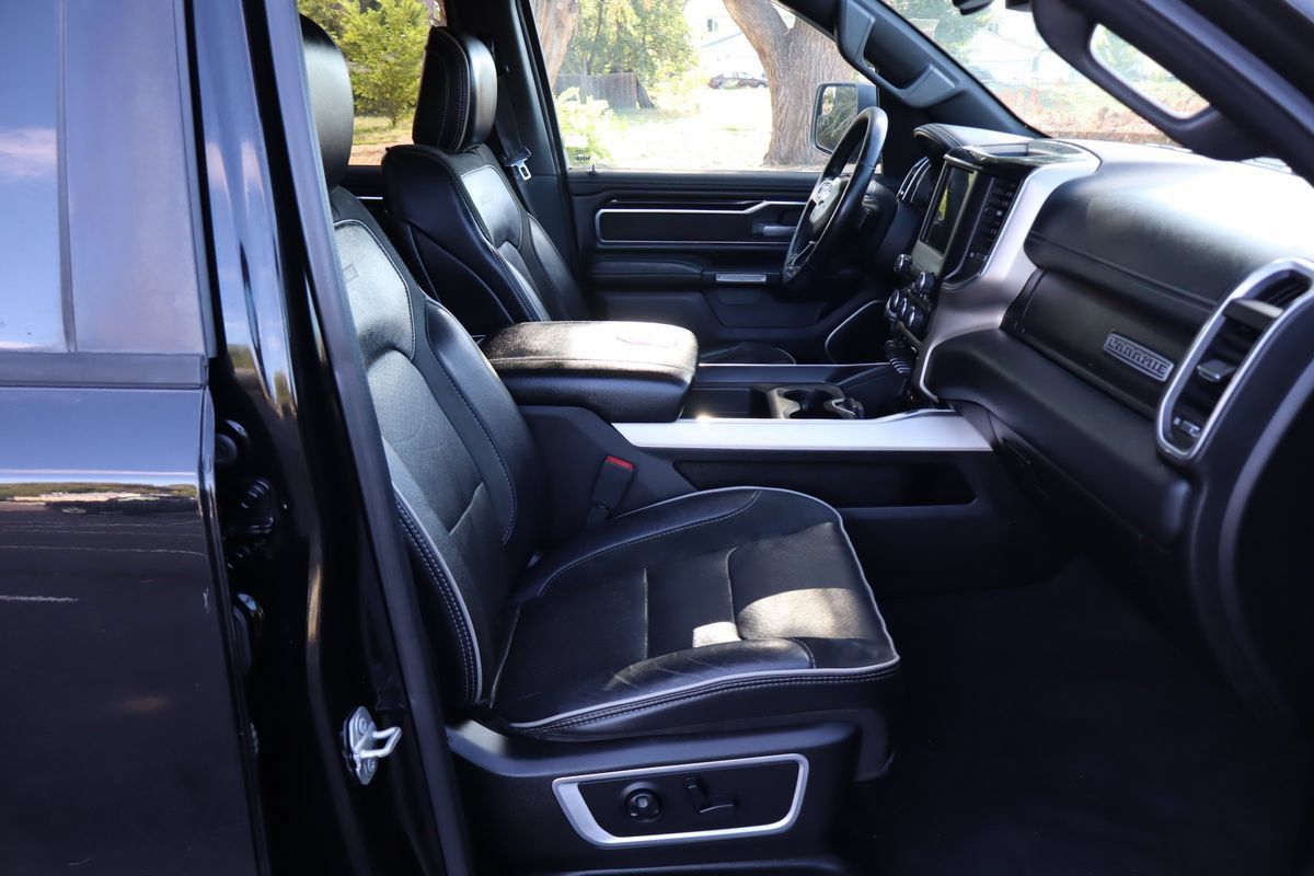 Used 2019 RAM 1500 Laramie w/ Sport Appearance Package AWD/4WD image 22