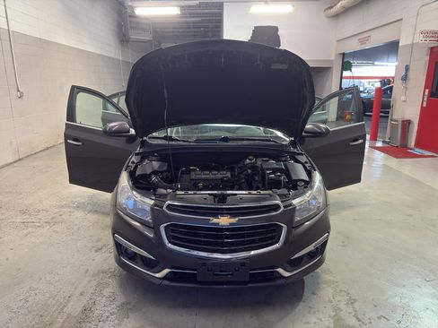 Used 2015 Chevrolet Cruze LTZ w/ Sun, Sound and Sport Package FWD image 8