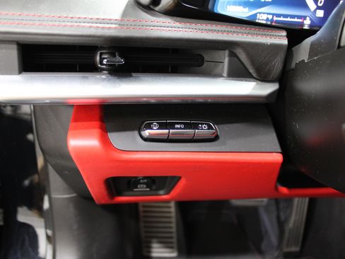 Used 2023 Chevrolet Corvette Stingray Premium Conv w/ 3LT image 9