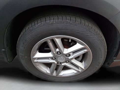 Used 2021 Hyundai Kona SE image 7