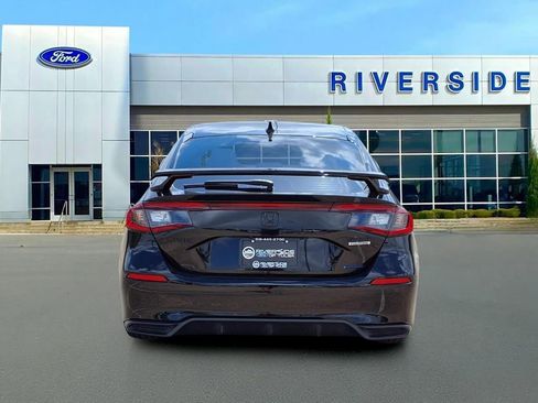Used 2025 Honda Civic Sport Touring image 5