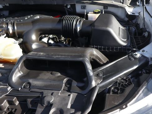 Used 2022 Ford F150 Raptor w/ Equipment Group 801A High AWD/4WD image 16