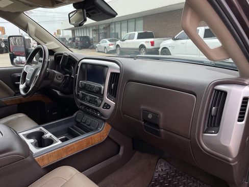 Used 2016 GMC Sierra 3500 SLT w/ Driver Alert Package image 32